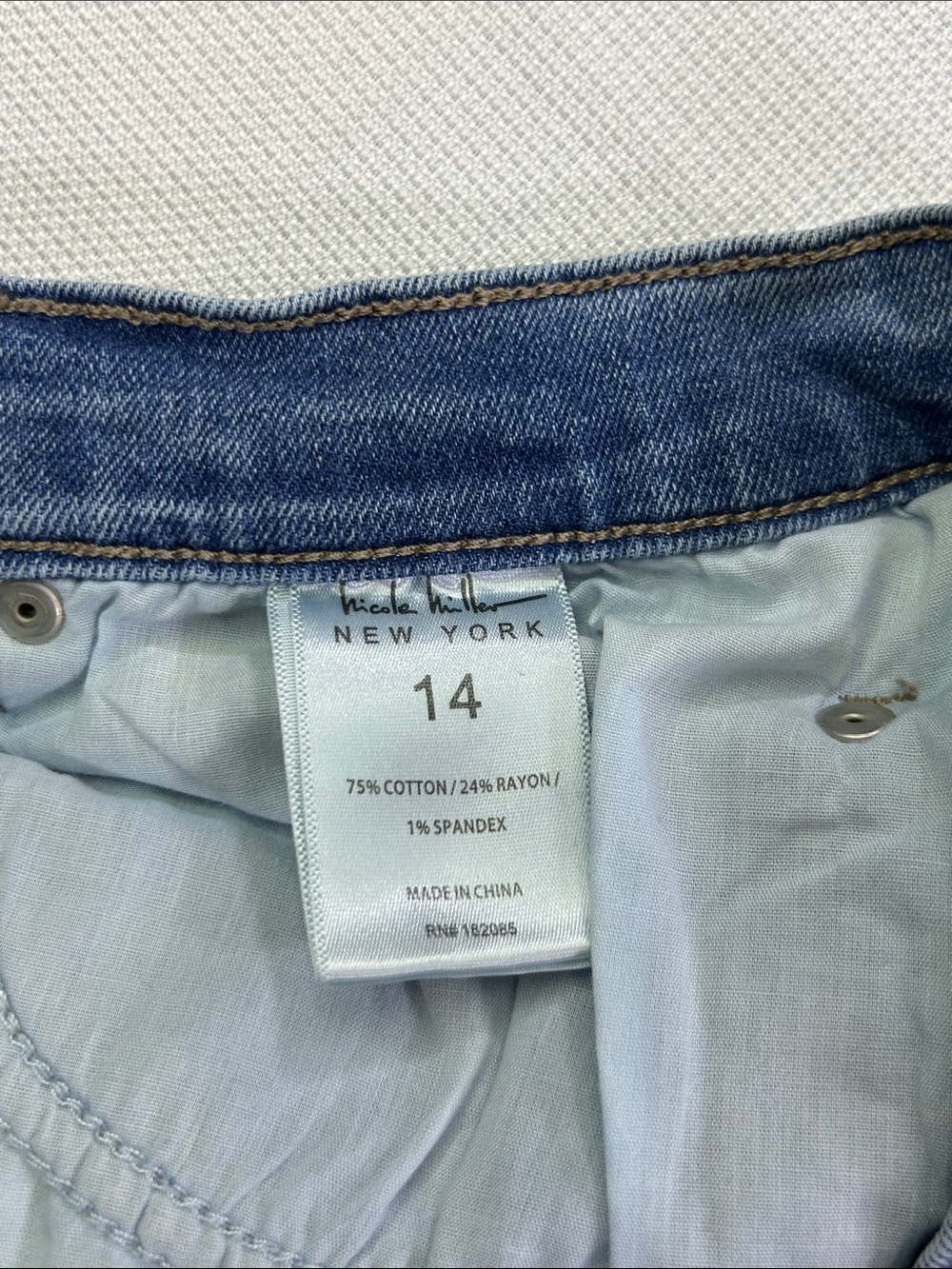 Nicole Miller New York Soho High Rise Bootcut Jeans Size 14 Distressed Stretch - Picture 3 of 10